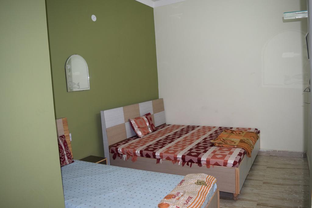 Hotel Diamond Heritage Amritsar Zimmer foto